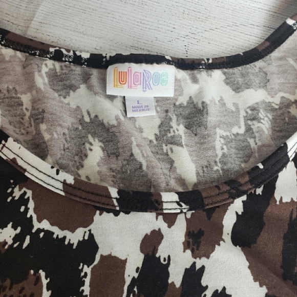 LulaRoe Animal‎ Print Shirt | Women's Sz Large - Picture 2 of 6